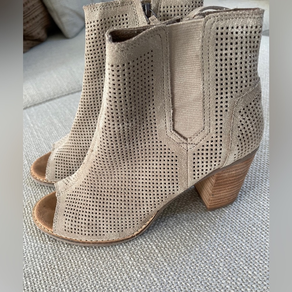Toms Booties